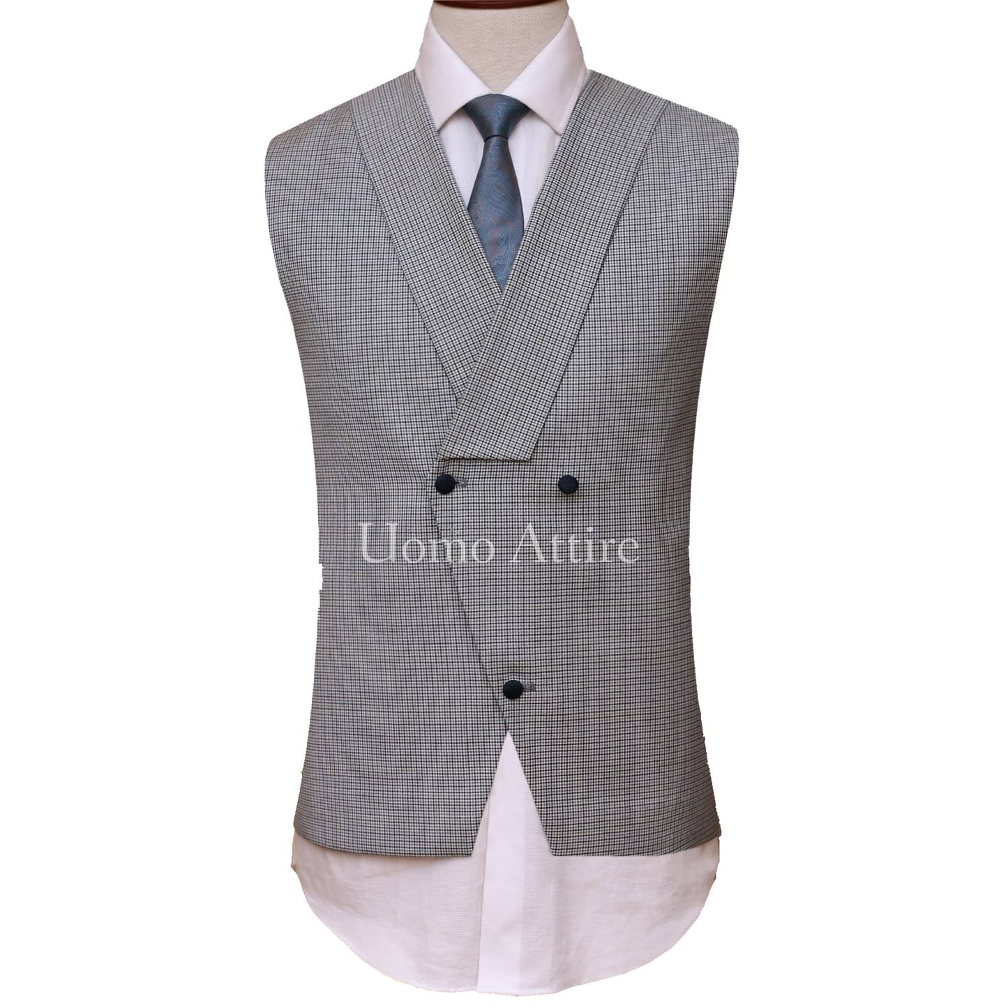 
                  
                    Azzimato deep green customized three piece suit with single breasted cut style vest
                  
                
