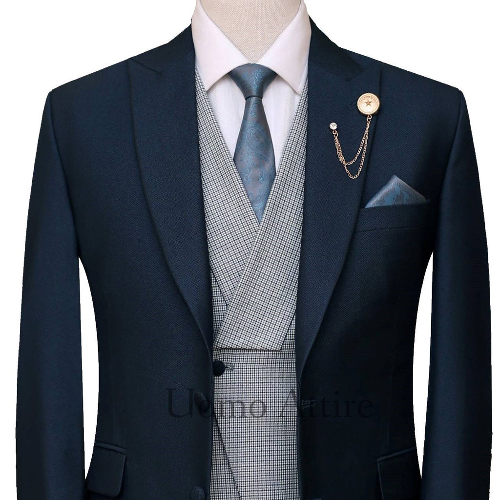 Azzimato deep green customized three piece suit with formal tie