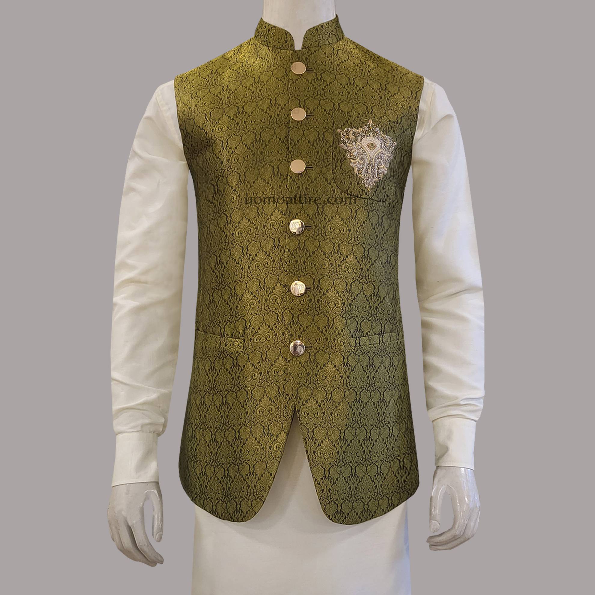 Jamawar men waistcoat for sophisticated look Uomo Attire