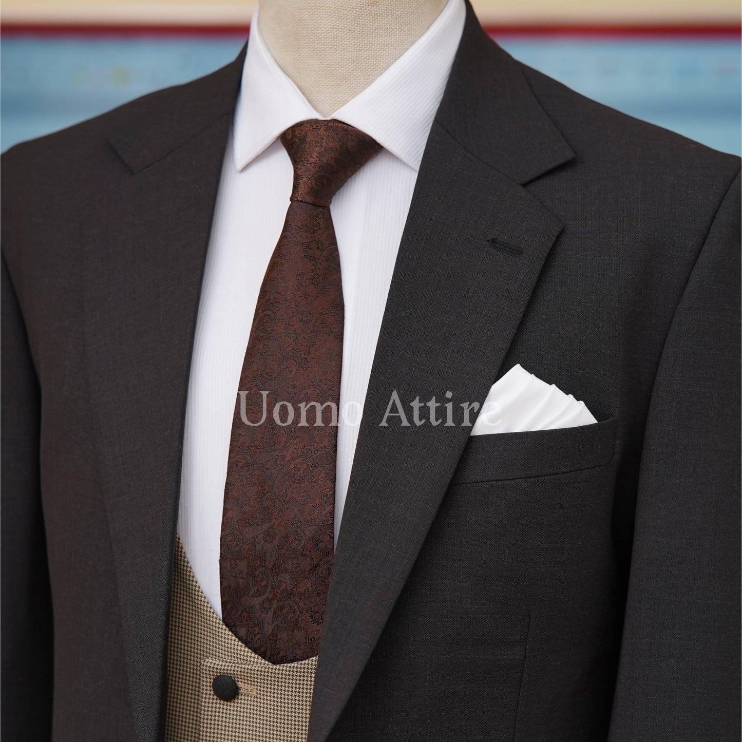 Lightweight Woolen Grey 3-Piece Suit with Mini Checkered Vest – Uomo Attire
